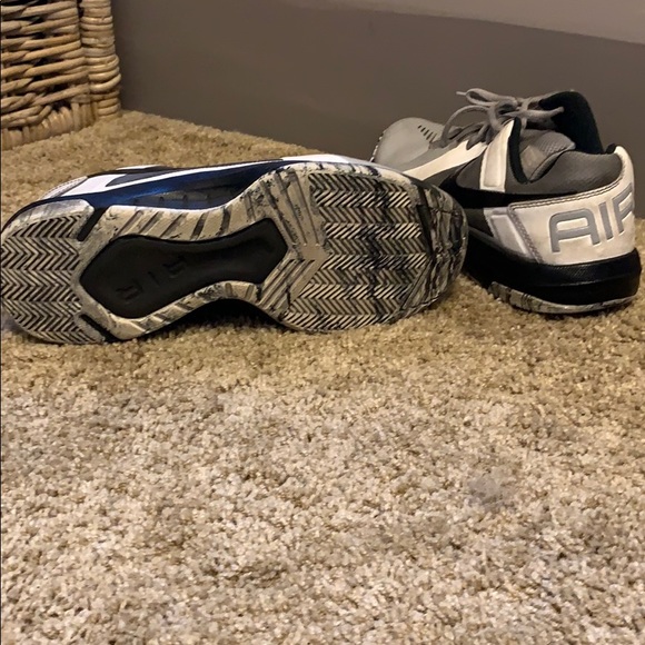 Men’s Nike Air shoes - Picture 2 of 3